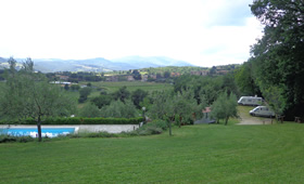 Camper in Tuscany with swimming pool